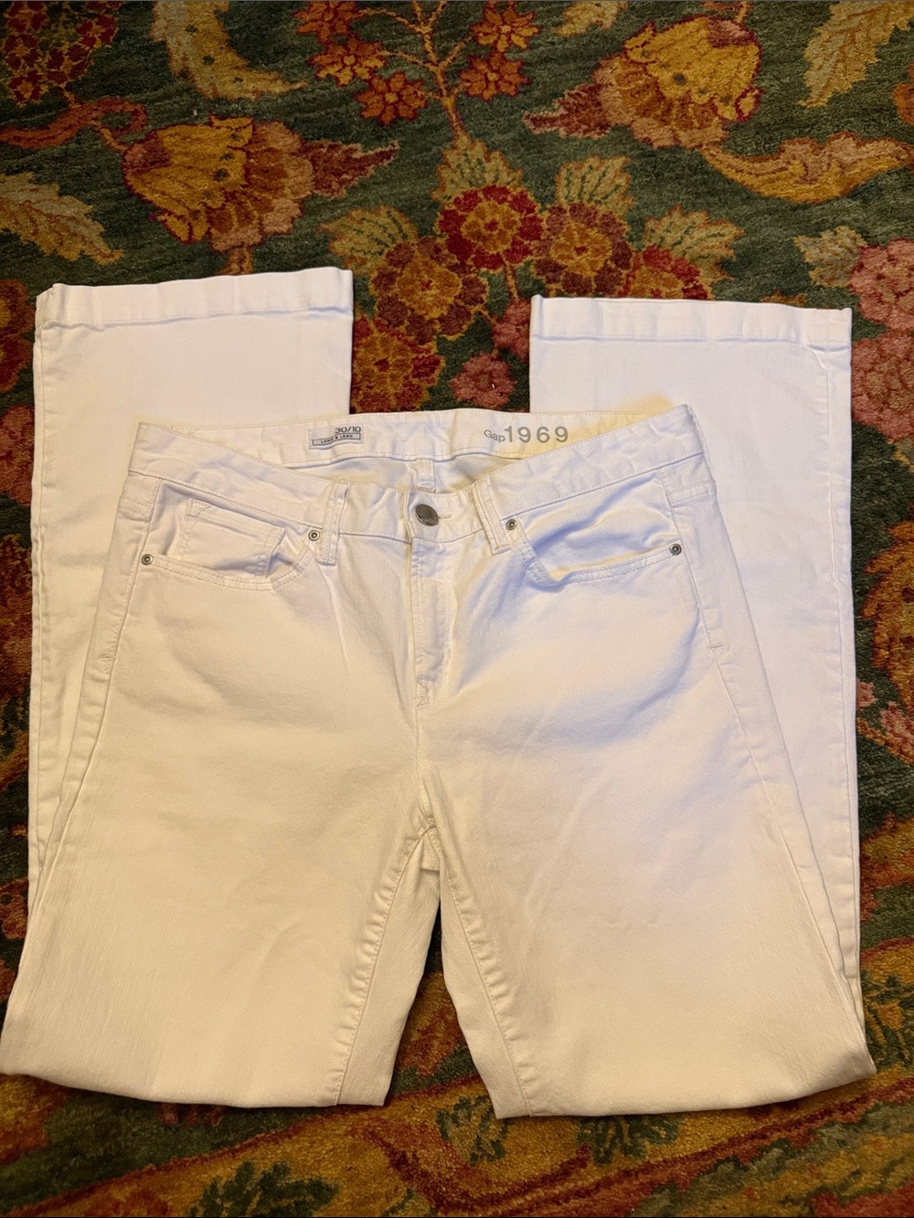 GAP White wide -Leg Women’s Jeans Sz 30/10 long & Lean